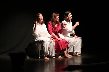 “Fimmene!”, in scena ad Astràgali Teatro lo spettacolo di teatro e musica